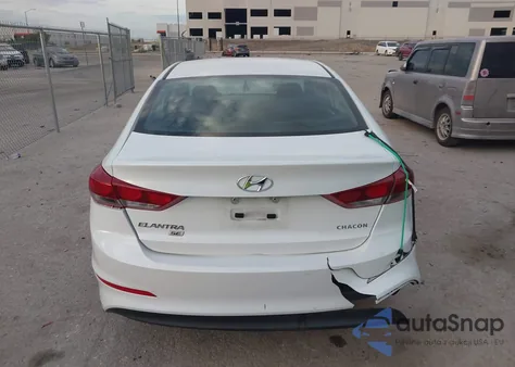 2018 Hyundai Elantra Se z USA, uszkodzony, nr VIN 5NPD74LF1JH341657